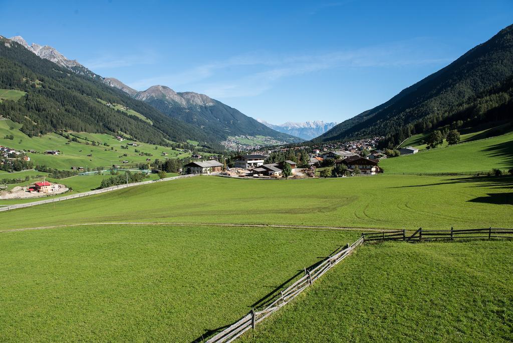 Appartementhaus Pinnisblick Neustift im Stubaital Værelse billede