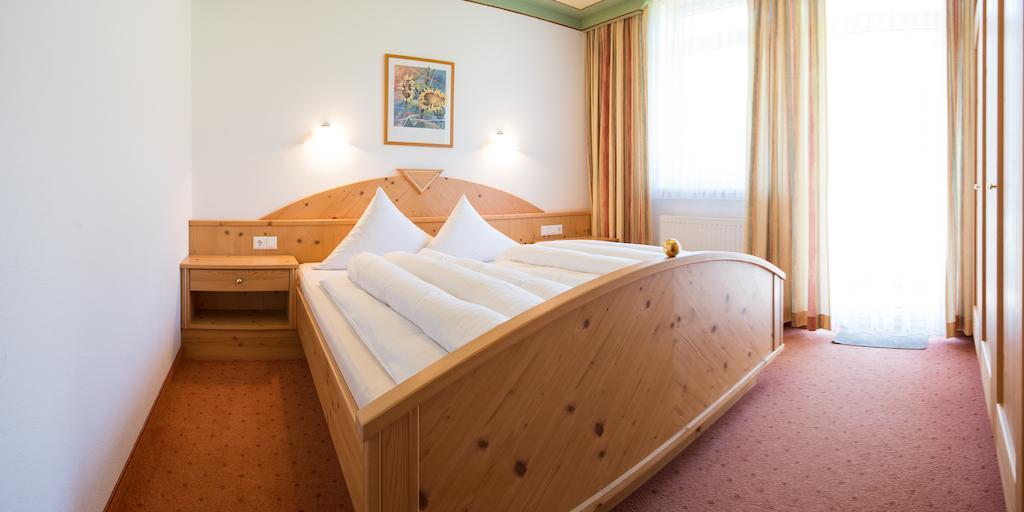 Appartementhaus Pinnisblick Neustift im Stubaital Værelse billede