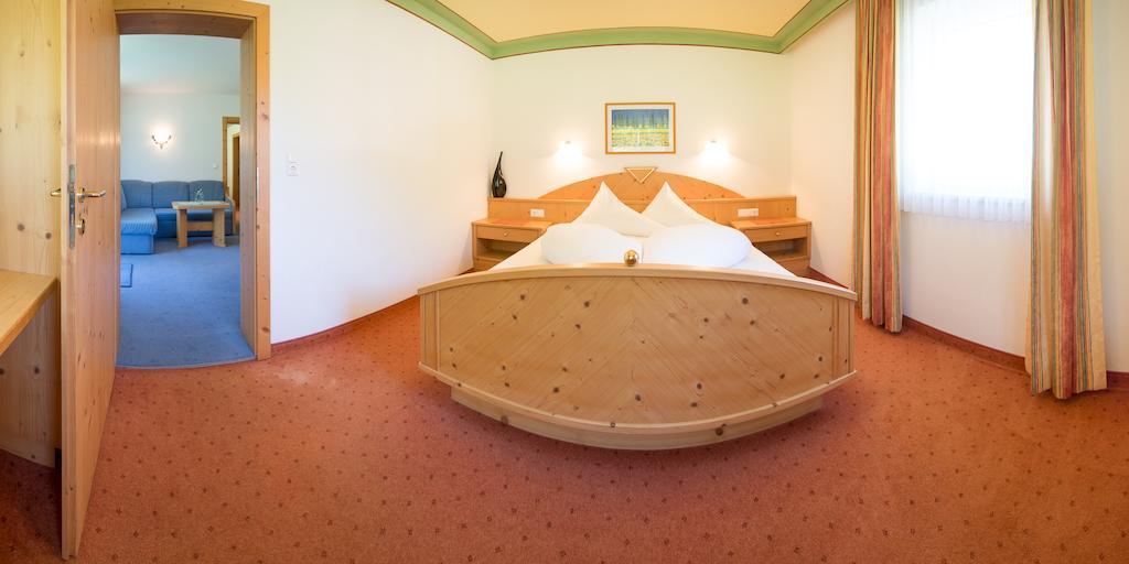 Appartementhaus Pinnisblick Neustift im Stubaital Eksteriør billede